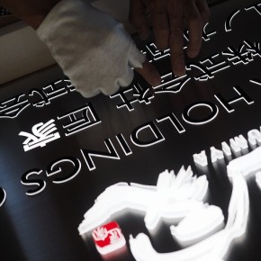 LEDサイン